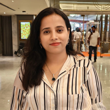 Apurva Gupta- Professional image of the Co-Founder of The Digital Catalog, specializing in business development and strategic growth.